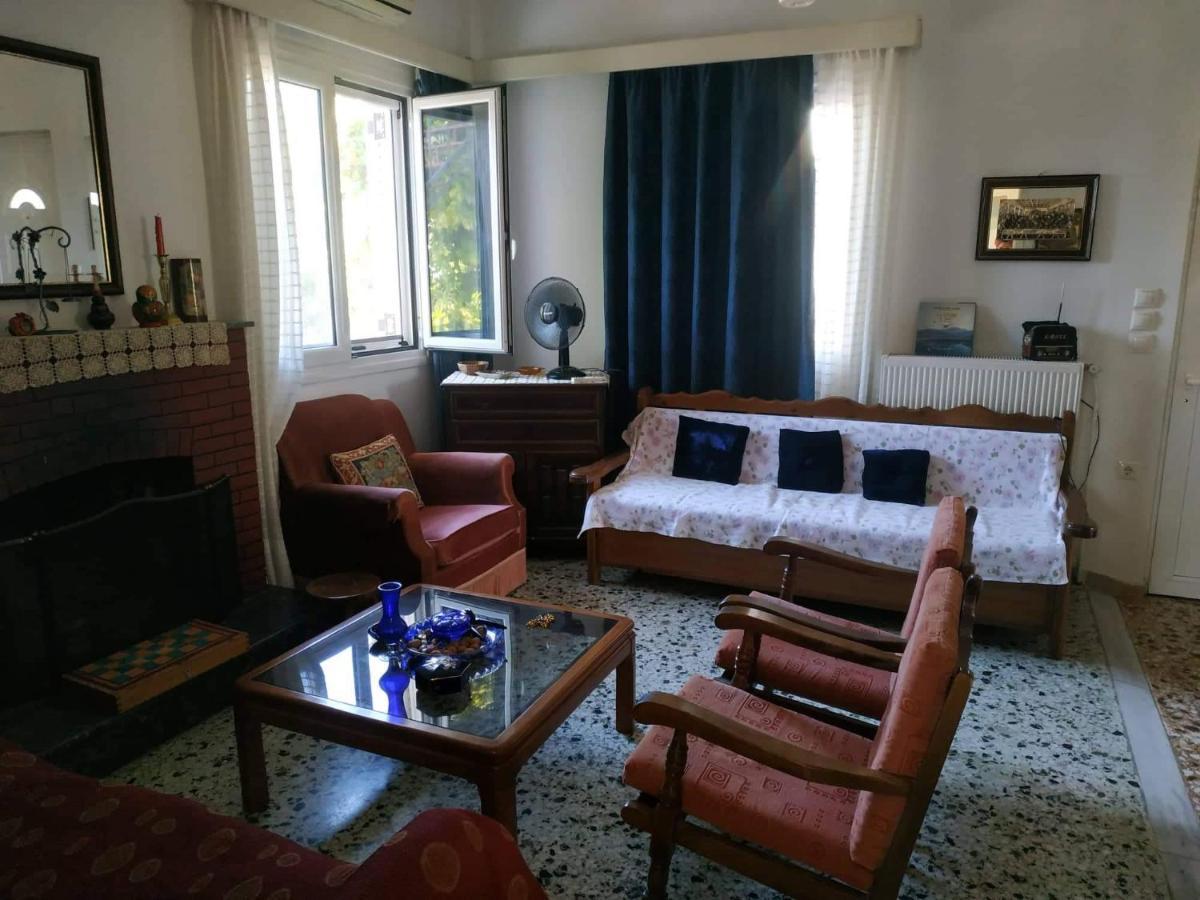 Vacation House Dionysia Villa Aígion Ngoại thất bức ảnh